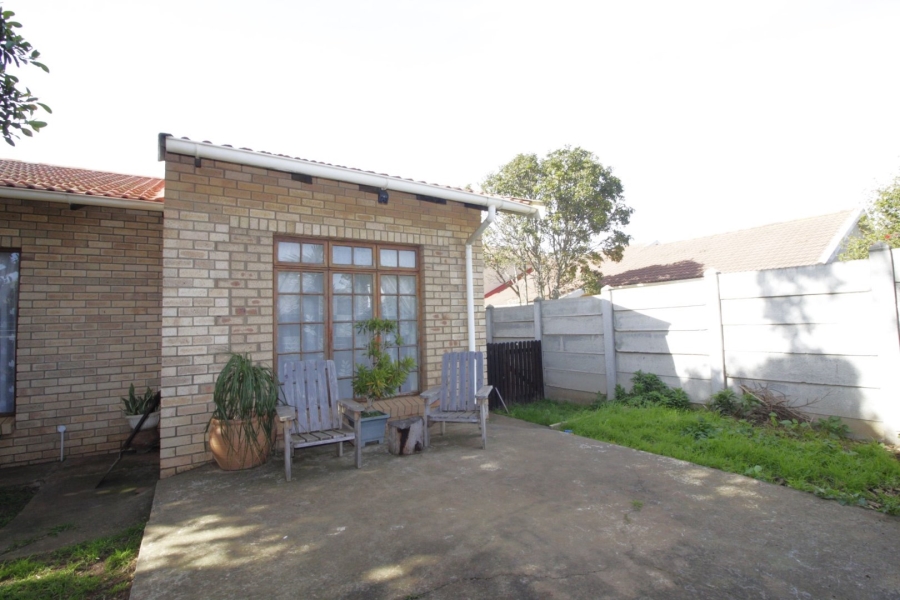 3 Bedroom Property for Sale in C Place Eastern Cape